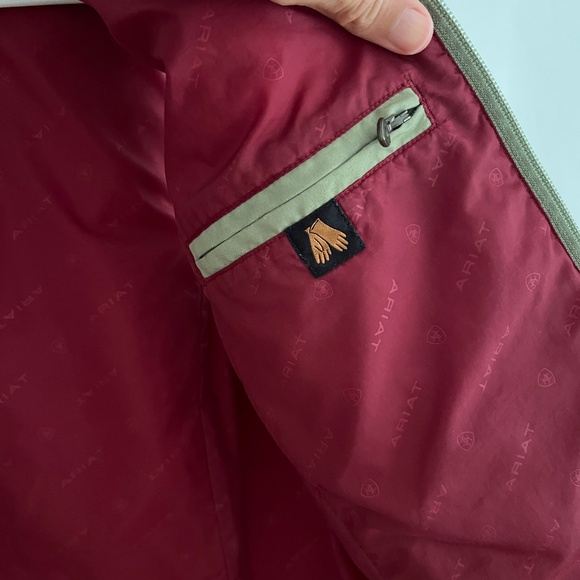 Ariat Quilted Zip Vest Size in Olive Green Size Medium - Picture 7 of 8